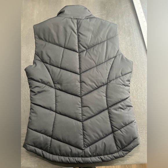 Aeropostle Black Vest with Pink Interior Small Pockets‎ Zipper Quilted Cozy - Picture 9 of 9